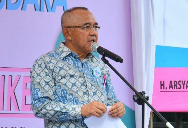Pergi ke Solo, Gubernur Riau Penuhi Undangan Pernikahan Putri Jokowi 