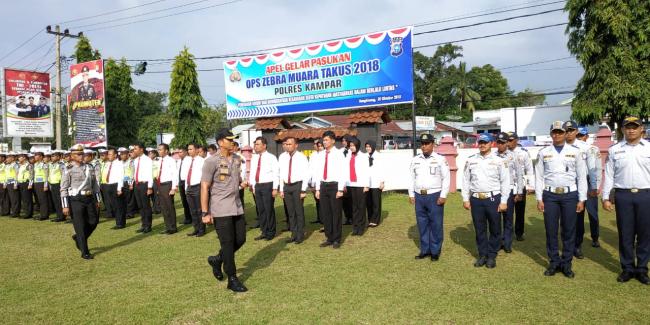 Kapolres Pimpin Apel Gelar Pasukan Operasi Zebra Muara Takus 2018 