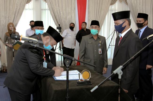 Catur Tekankan 104 Kepala Sekolah Yang Dilantik Sumbangkan Kualitas Pendidikan Bermutu di Kampar