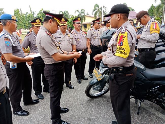 Kapolres Kampar Distribusikan 28 Motor Dinas untuk Bhabinkamtibmas