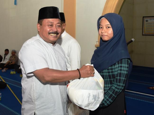 Dengan Tabligh Akbar Untuk Mengintropeksi dan Mengevaluasi Diri