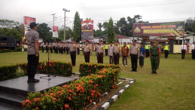 Kapolres Kampar Beri Penghargaan Anggotanya dan Prajurit TNI serta Warga Masyarakat