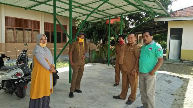 Datuok Mail Wakili Dinsos Kampar, Kunjungi Keluarga Pak Ara Sulaiman