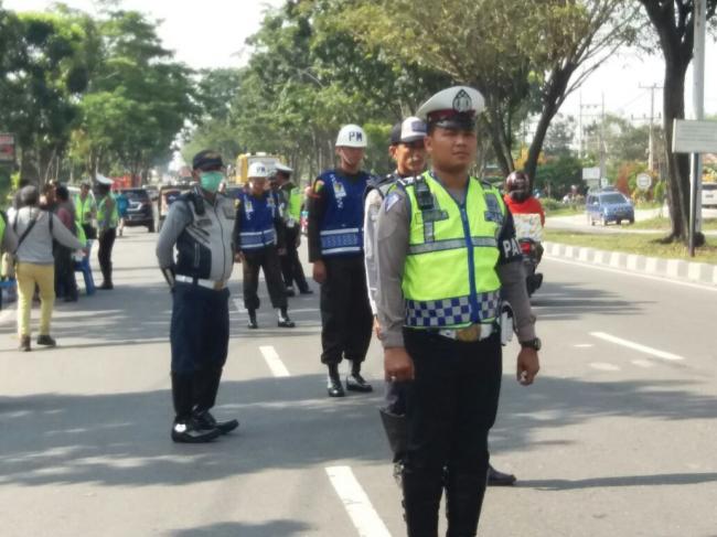 Sat Lantas Lakukan Operasi Keselamatan di Jalan SM Amin Pekanbaru.