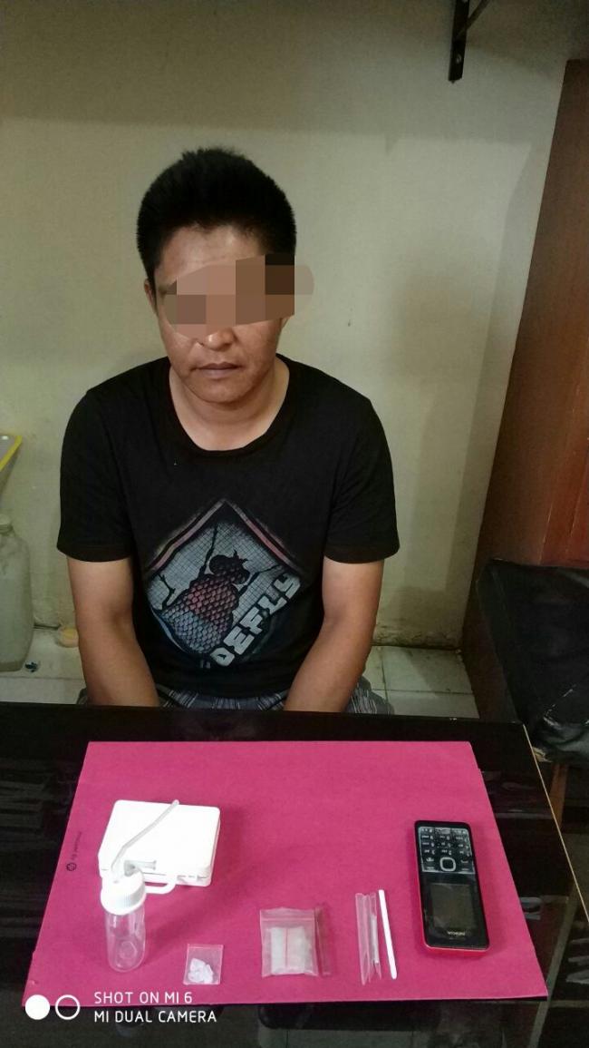 Res Narkoba Polres Kampar Tangkap Pelaku Narkoba di Jalan Lintas Pekanbaru - Bangkinang