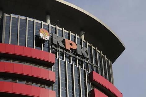 KPK Periksa Mantan Ajudan Bupati dan Mantan Kepala Bappeda Kampar