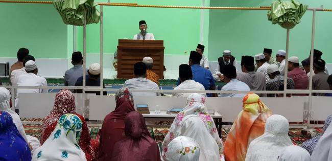 Pertama, Rektor UIR Safari Ramadhan ke Mushalla Mujahidin Dakagu