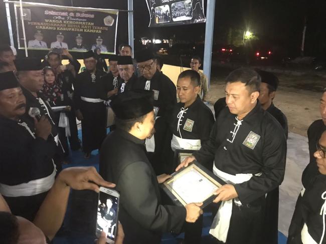 Gubernur Riau, Bupati Kampar, Dandim dan Kapolres Kampar dinobatkan Sebagai Warga Kehormatan PSHT