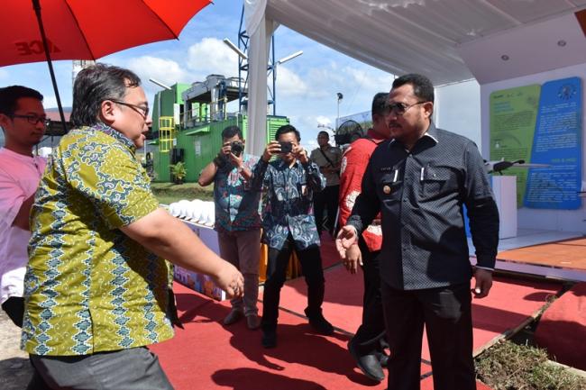 Menteri Riset dan Teknologi Resmikan PLT Biogas 900 Kilowatt Dikampar