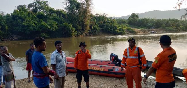 Pagi ini Tim SAR Gabungan Masih Lakukan Pencarian Korban Tenggelam  di sungai, di Kabupaten Kampar