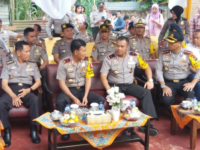 Pak Jasmir Mendapatkan Rumah Hibah Dari Kapolda Riau