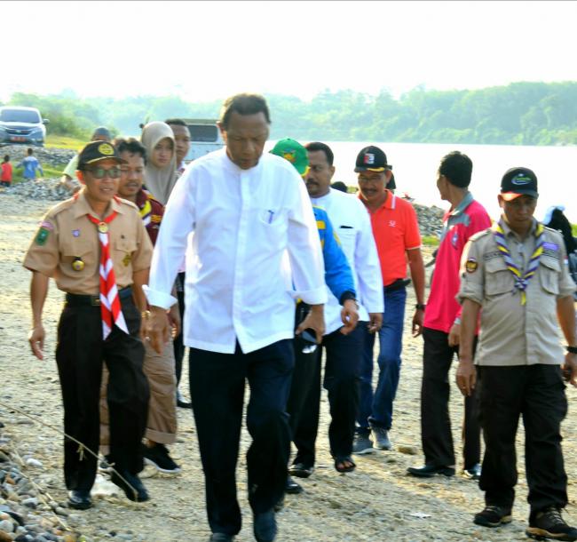 Bupati dan Wabup Kampar Tinjau Kontingen PW PTK ke-XIV se Indonesia