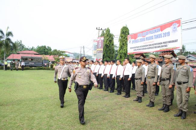Waka Polres Kampar Pimpin Apel Gelar Pasukan Operasi Zebra Muara Takus 2019 