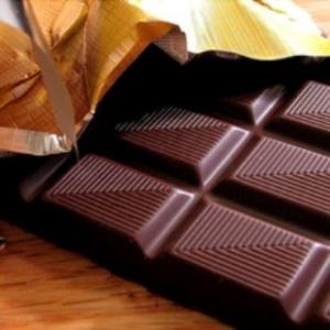 Cokelat Hitam Turunkan Tekanan Darah