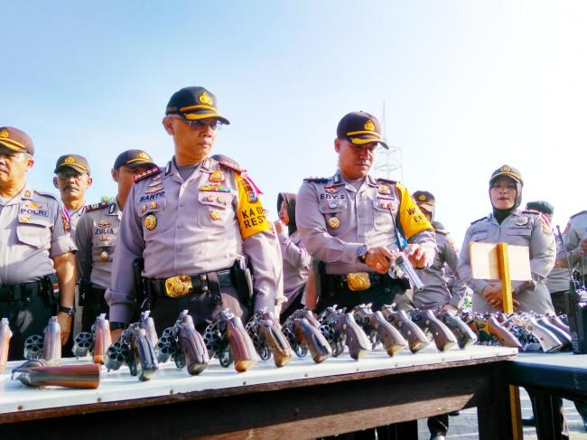 Menjelang Pilgubri Tahun 2018, Polresta Pekanbaru Gelar Peralatan Dinas