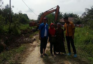 Karang Taruna Turunkan Alat Berat, Demi Pencegahan Banjir