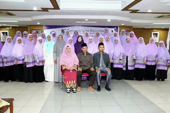 Plt Wali Kota Hadiri Seminar dan Pelantikan PW Salimah Pekanbaru