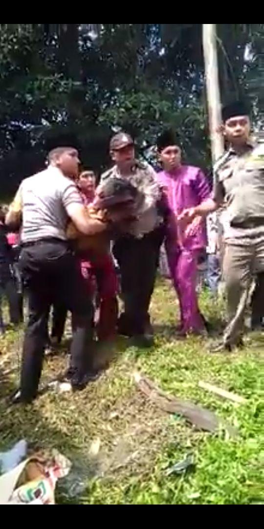 Kapolres Kampar Ikut Bantu Evakuasi Korban Pecahan Lelo.