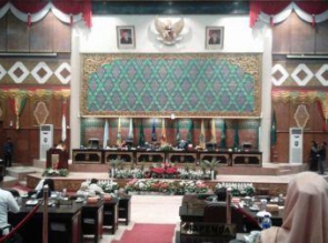 Anggota Dewan DPRD Provinsi Riau Sepakat Penurunan Pajak BBM Pertalite