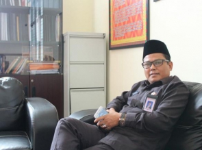 Bawaslu Riau Minta Alat Sosialisasi Parpol & Bacaleg Segera Ditertibkan.