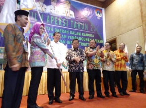 Walikota Pekanbaru Terpilih Menjadi Ketua Apeksi Komwil I Periode 2018-2021