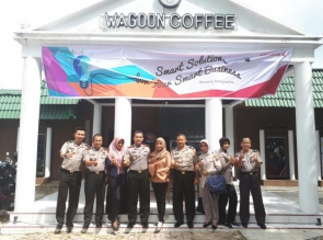Polresta Pekanbaru Jalin Silaturrahmi Dengan Manajemen Wagoon Coffee