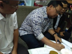 Setelah Dilaporkan LE ke BK DPD RI, Penghadang Ustad Somad Diberhentikan Sementara