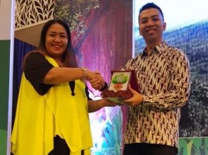 APRIL Raih Stand Terbaik Indogreen Environment and Expo 2018