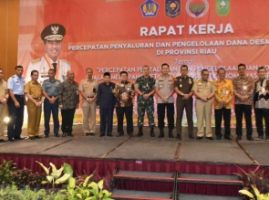 Bahas Pengelolaan Dana, Kepala Desa Se Riau Berkumpul di Siak Hulu.