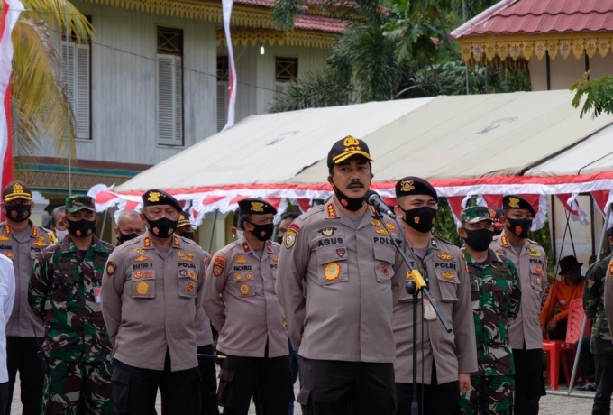 Kabaharkam Polri Pimpin Apel Kesiapsiagaan Satgas dan Relawan Tangani Karhutla dan Covid-19 di Riau