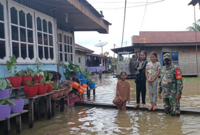 Banjir Rendam 28 Rumah dan Dua Mushollah, Peltu M. Sitepu Himbau Warga Selalu Waspada