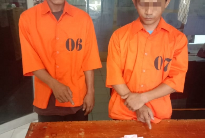 Polsek Tapung Tangkap 2 Pelaku Narkoba Dengan BB 16 Paket Shabu Siap Edar
