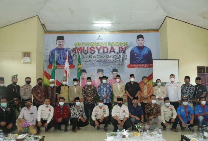 Bupati Siak Alfedri membuka Musda ke IV Pemuda Muhammadiyah di Minas dan Beri Bantuan Ambulance 