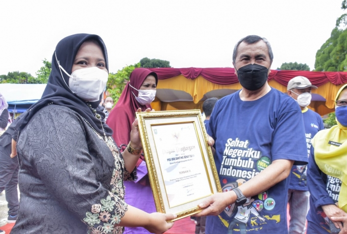 Bupati Kampar Dampingi Gubernur Riau Hadiri Puncak Peringatan HKN Ke-57 