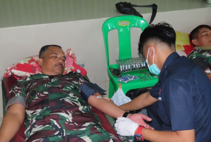 Peringati HUT TNI ke 77, Kodim 0313/KPR Gelar Bakti Sosial Donor Darah