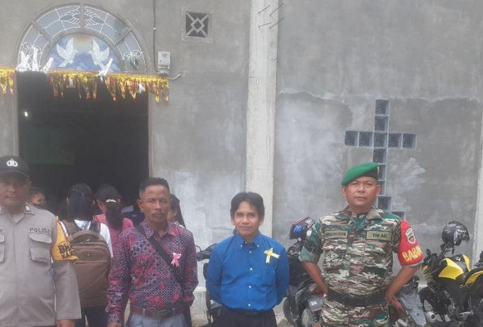 TNI Polri Pantau Perayaan Natal di Gereja
