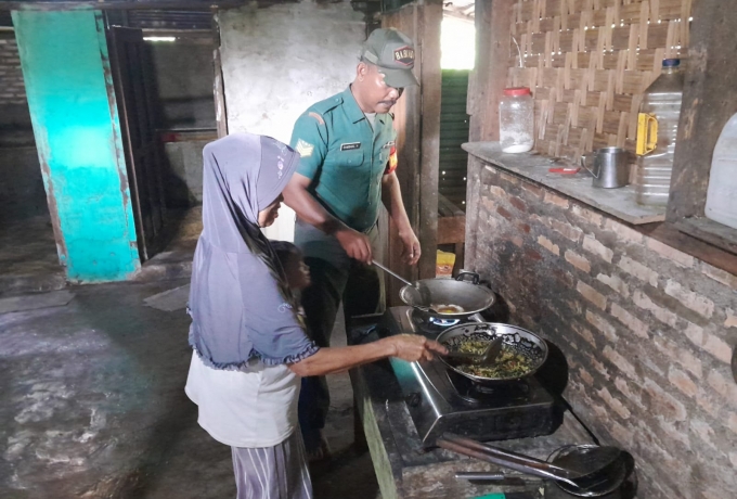 Program Babinsa Masuk Dapur, Bantu Meringankan Ekonomi Masyarakat