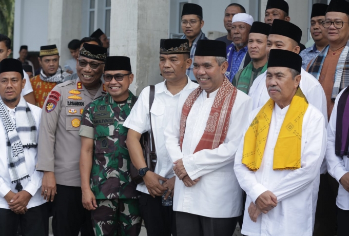 Dandim 0313/Kpr Bersama Gubernur Riau dan Forkopimda Kampar Ikuti Perayaan Hari Raya Enam 