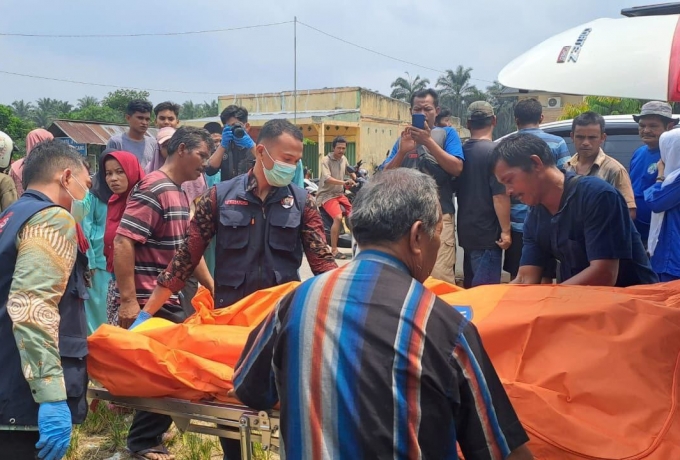 Temuan Mayat di Desa Binaan, Babinsa Koramil 16/Tapung Sigap Datangi TKP