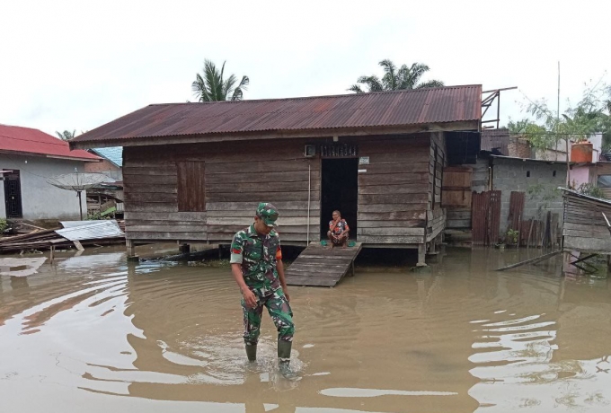 Banjir kembali Genangi Desa Kasang Mungkal