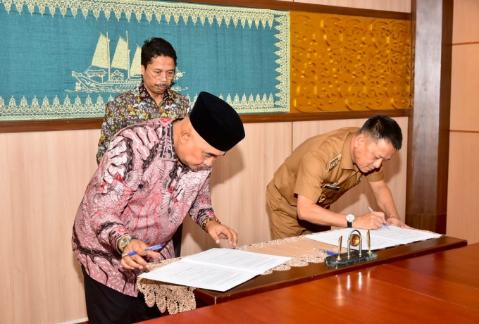 Pj Bupati Kampar Terima Laporan Hasil Pemeriksaan PAD dari BPK RI Perwakilan Riau