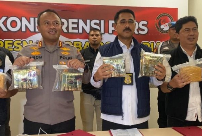 Polda Riau Gagalkan Peredaran 14 Kg Sabu Senilai 14,32 Miliar Rupiah