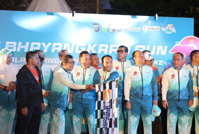 Riau Bhayangkara Run 2025 Sukses Digelar, Dilepas Langsung Kapolri, Dongkrak Ekonomi Riau