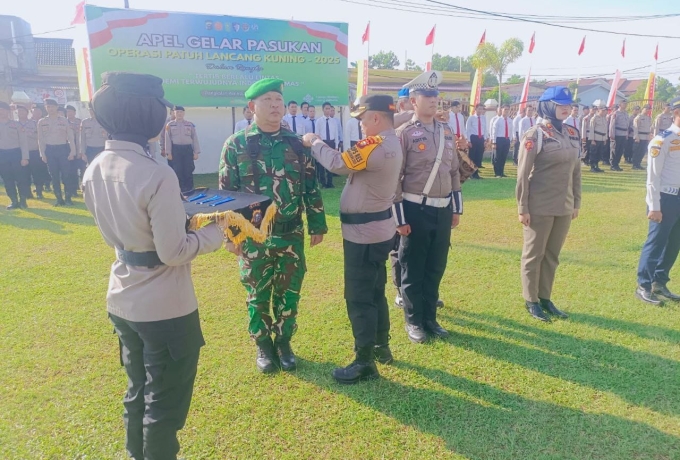 Wakili Dandim, Pabung Pelalawan Hadiri Apel Gelar Pasukan Lancang Kuning 2025 di Polres Pelalawan
