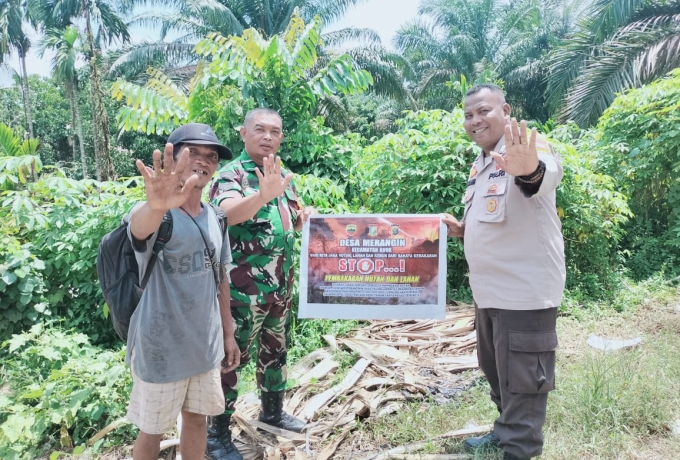 Babinsa Koramil 01/Bkn Gencar Sosialisasi Bahaya Kebakaran Hutan dan Lahan di Desa Binaan 