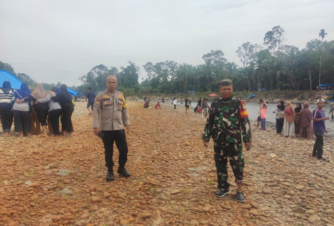 Serka Indra Putrawan Hadirin Tradisi Ikan Rantau Larangan Sungai Kembali Digelar di Desa Tabing  
