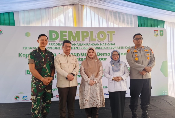 Dandim 0313/Kpr Dampingi Wamendes PDT dan Resmikan Desa Sentra Produksi Pangan di Kampar