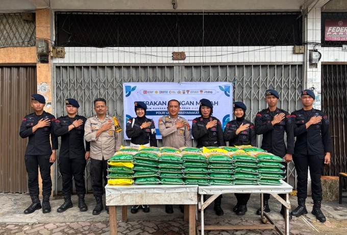Brimob Polda Riau wujudkan kepedulian stabilitas pangan murah