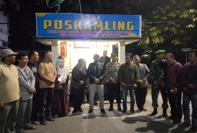 Wadan Ramil 01/Bkn Bersama Petugas Gabungan Monitoring Pos Kampling Ciptakan Situasi Kondusif