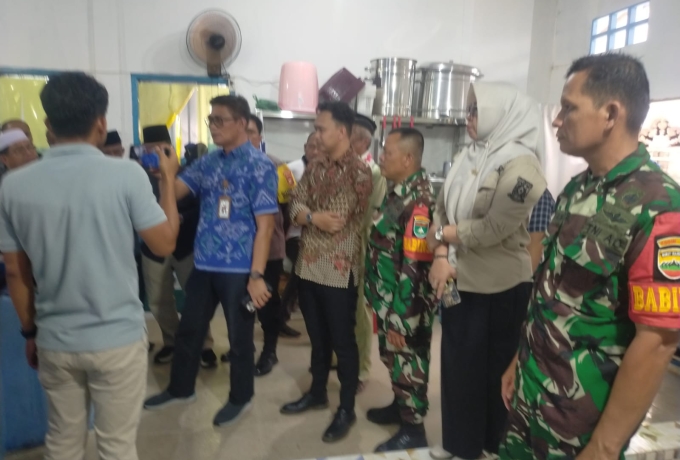 Danramil 01/ Bkn Diwakili Serka Wilian Hadiri Peresmian Dapur Makanan Bergizi Gratis